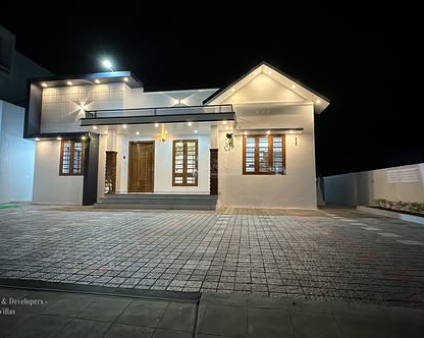 Elegeant House